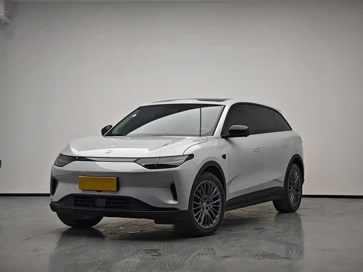 Фото 1 - Leapmotor C11