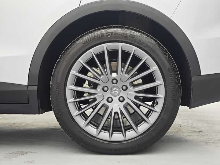 Фото 7 - Leapmotor C11