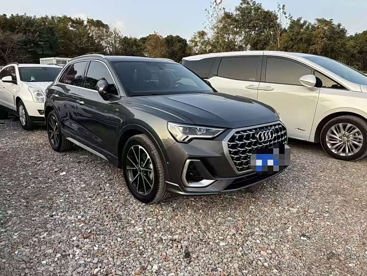 Фото 3 - Audi Q3