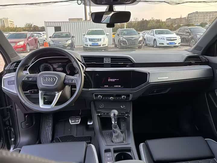 Фото 5 - Audi Q3