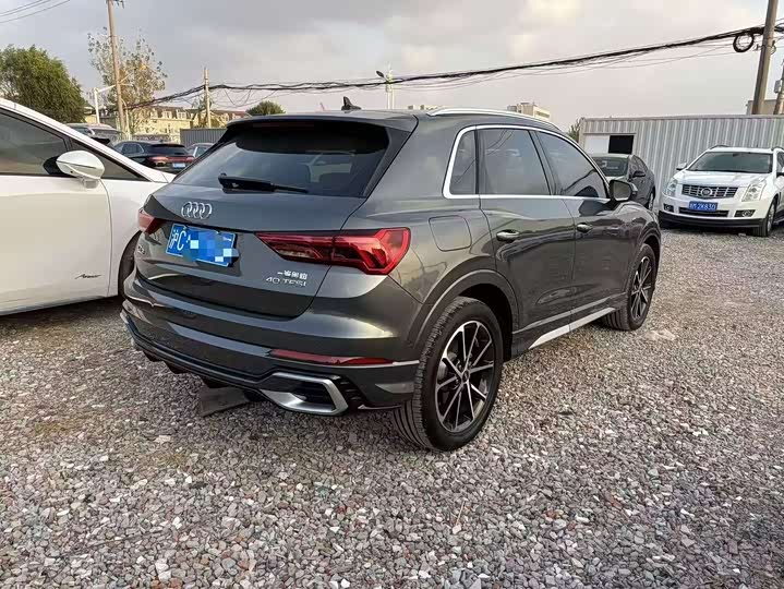 Фото 7 - Audi Q3