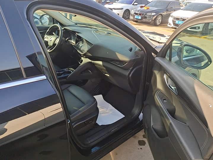 Фото 8 - Buick Envision Plus