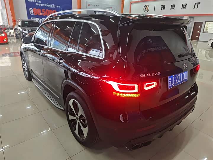 Фото 4 - Mercedes-Benz GLB-Class