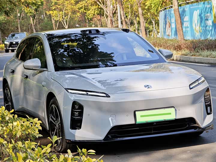 Фото 3 - Nio ET5T