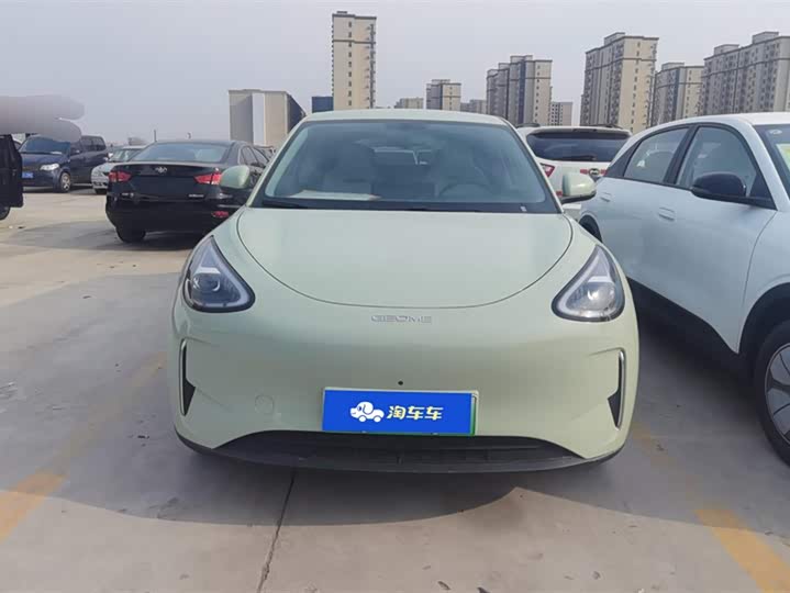 Фото 2 - Geely Galaxy Geome