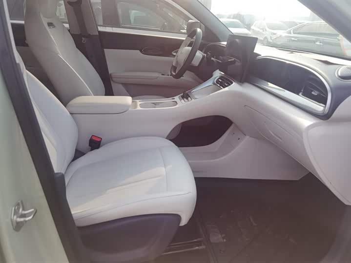 Фото 8 - Geely Galaxy Geome