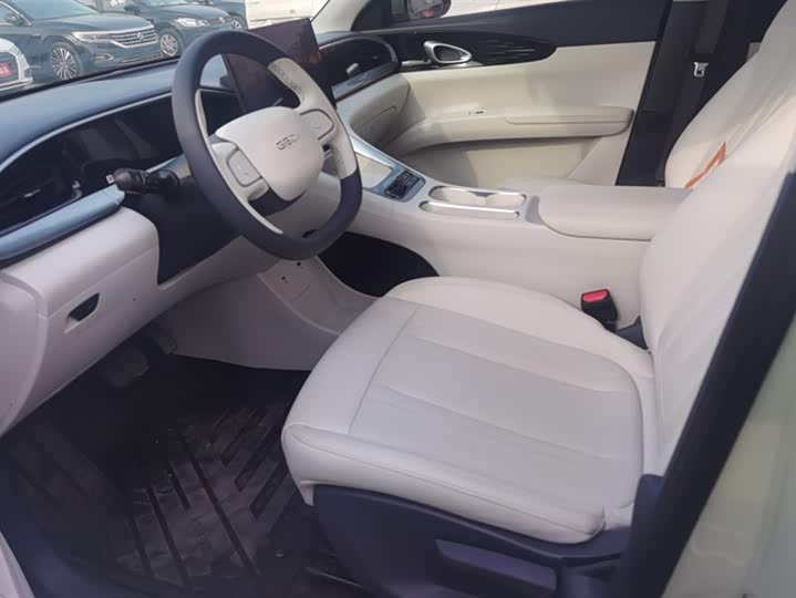 Фото 9 - Geely Galaxy Geome