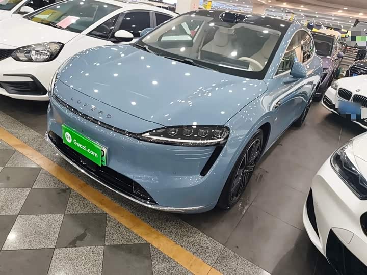 Фото 1 - Luxeed R7