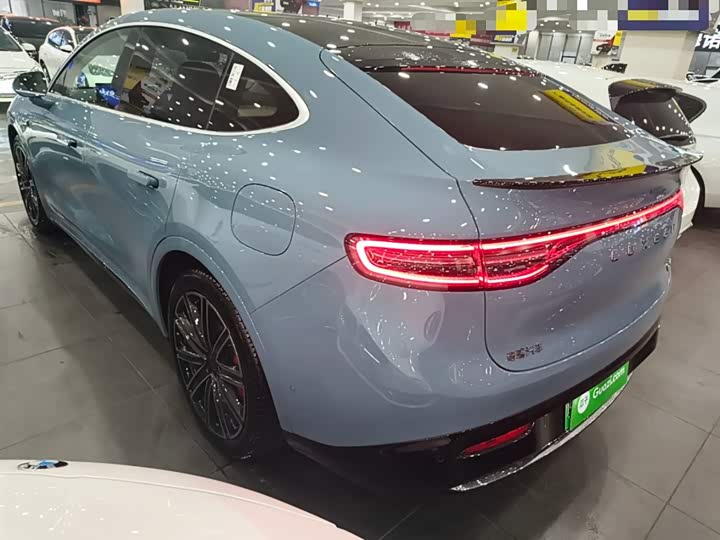 Фото 5 - Luxeed R7