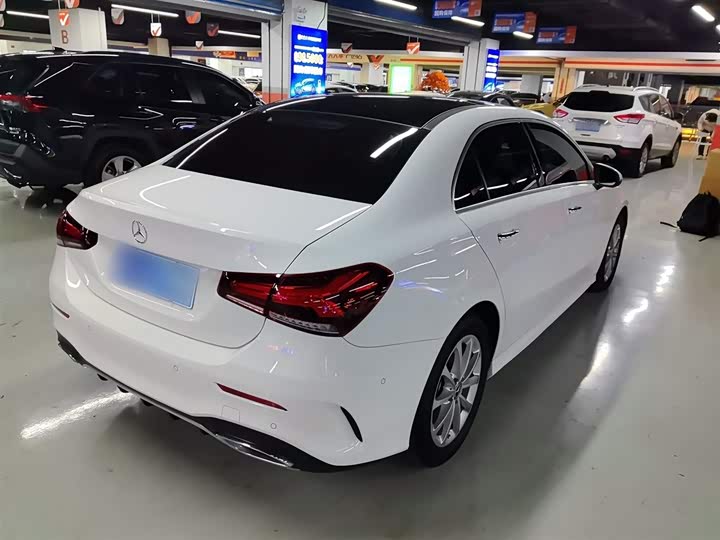 Фото 7 - Mercedes-Benz A-Class