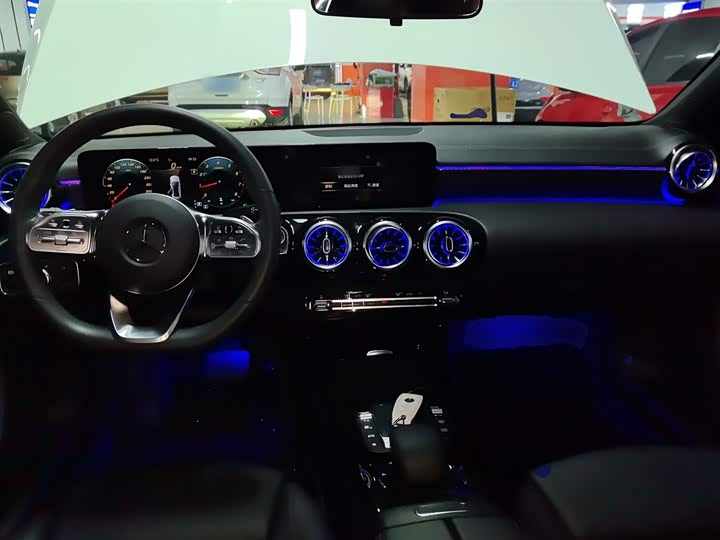 Фото 9 - Mercedes-Benz A-Class