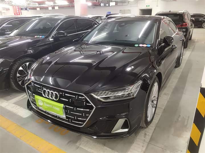 Фото 1 - Audi A7L