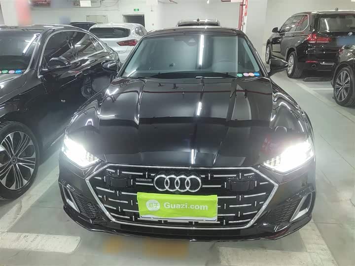 Фото 3 - Audi A7L