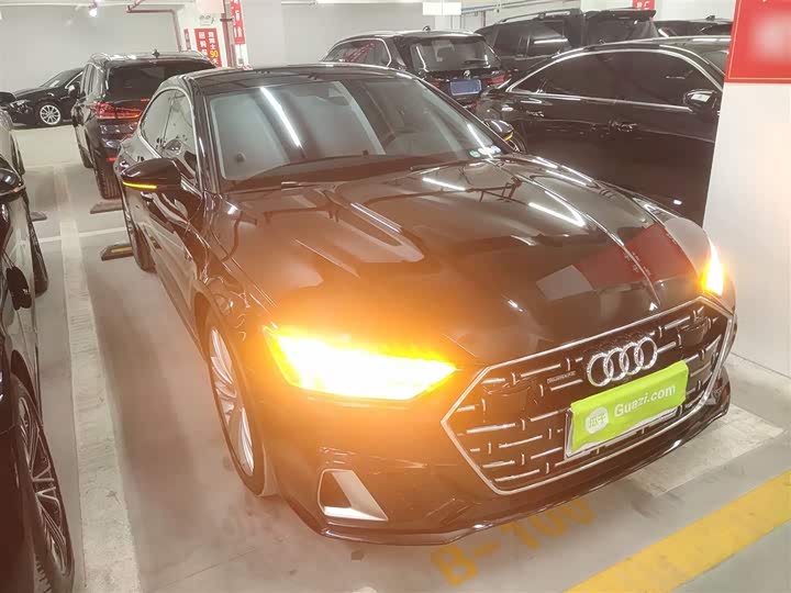 Фото 4 - Audi A7L