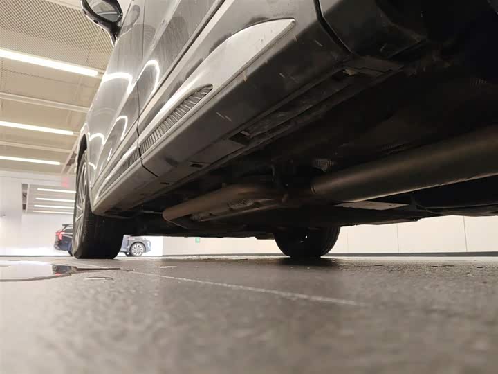 Фото 6 - Hongqi HS7 Hybrid