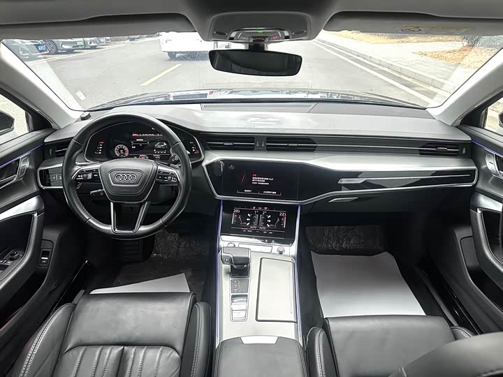 Фото 8 - Audi A6L