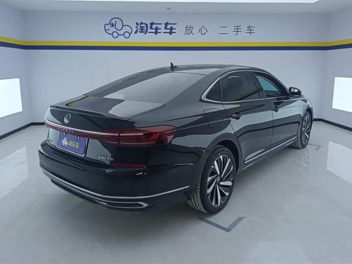 Фото 3 - Volkswagen Passat