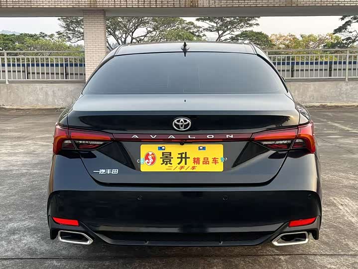 Фото 6 - Toyota Avalon