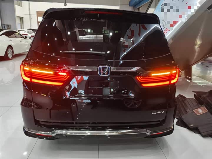 Фото 6 - Honda Elysion