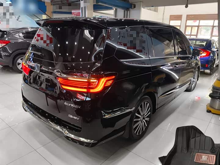 Фото 7 - Honda Elysion