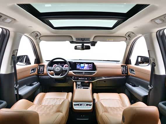 Фото 9 - Nissan Pathfinder