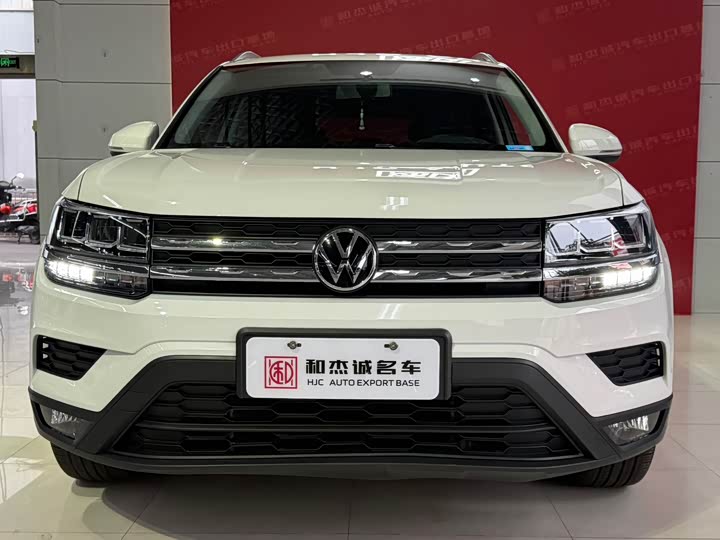 Фото 1 - Volkswagen Tharu