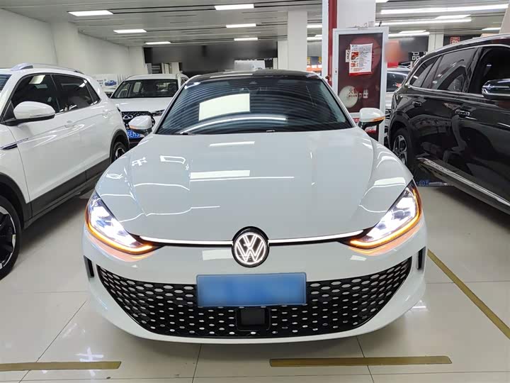 Фото 3 - Volkswagen Lamando L