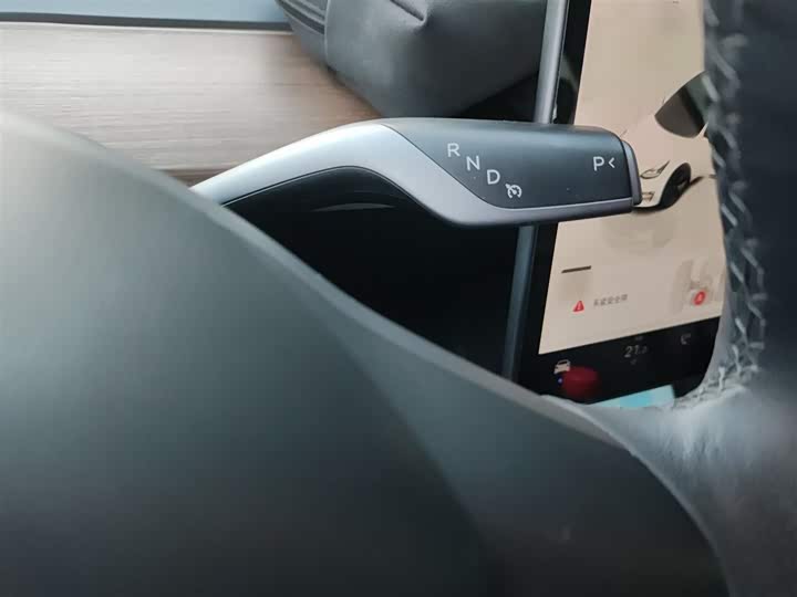 Фото 7 - Tesla Model 3