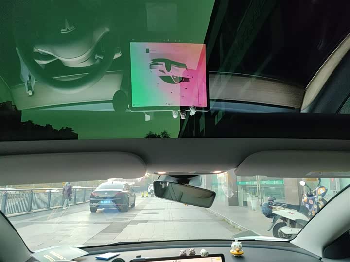 Фото 9 - Tesla Model 3