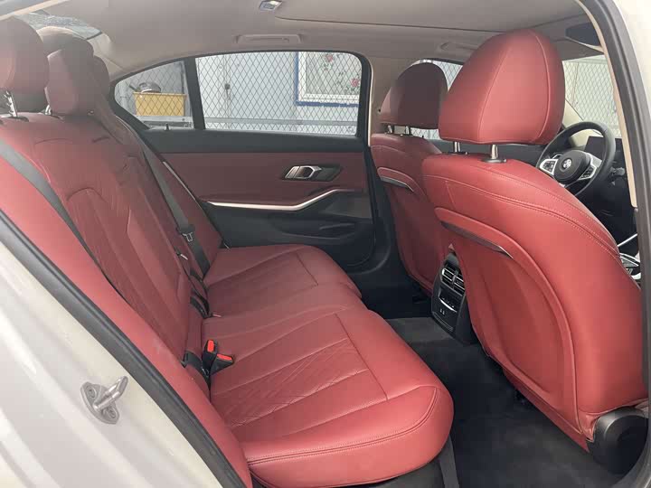 Фото 8 - BMW 3 Series