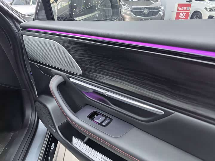 Фото 5 - XPeng P7