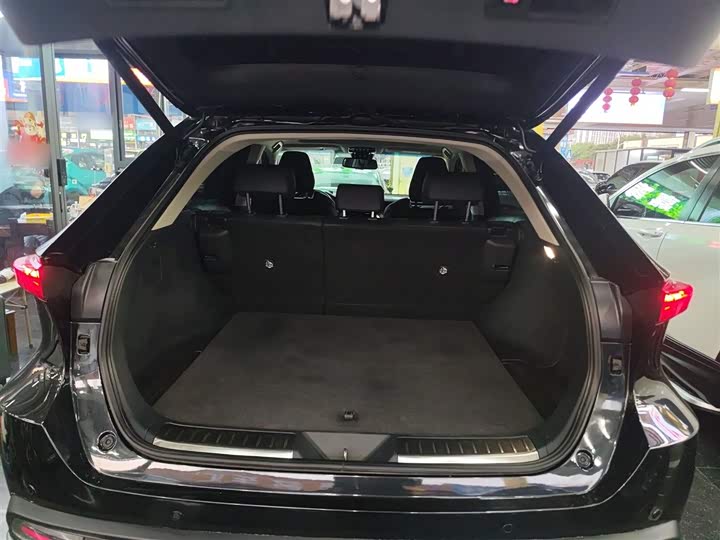 Фото 9 - Toyota Harrier