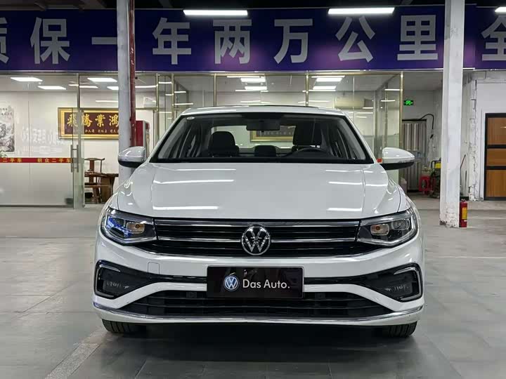 Фото 1 - Volkswagen Bora