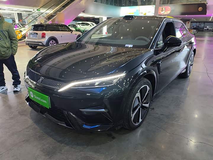 Фото 2 - BYD Song L