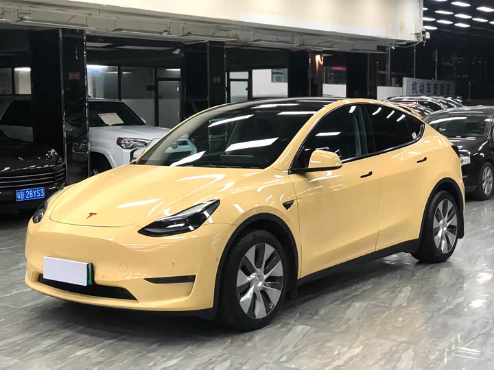 Фото 1 - Tesla Model Y