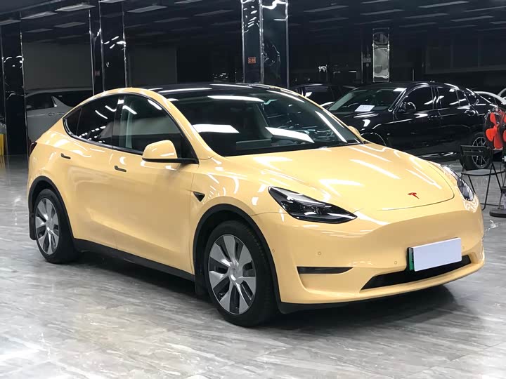 Фото 3 - Tesla Model Y