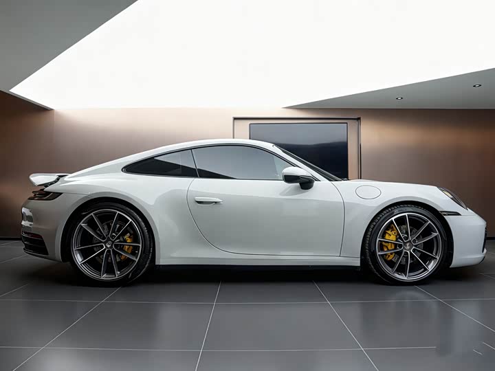 Фото 4 - Porsche 911