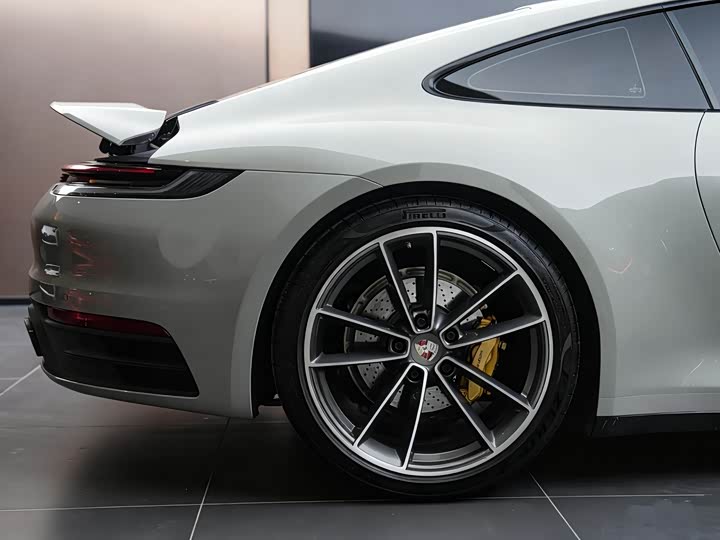 Фото 6 - Porsche 911