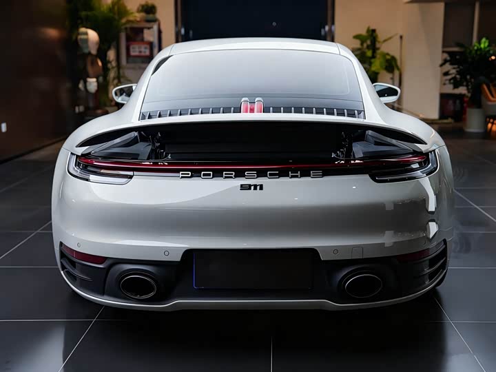 Фото 8 - Porsche 911