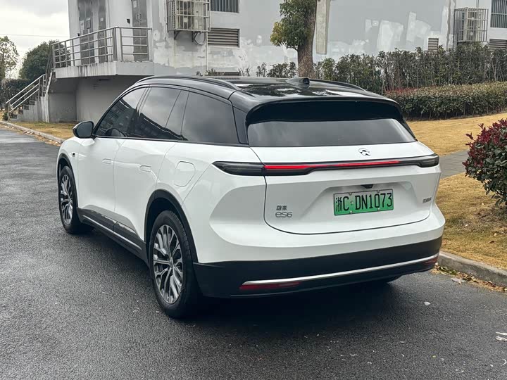 Фото 3 - Nio ES6