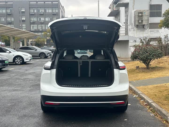 Фото 5 - Nio ES6