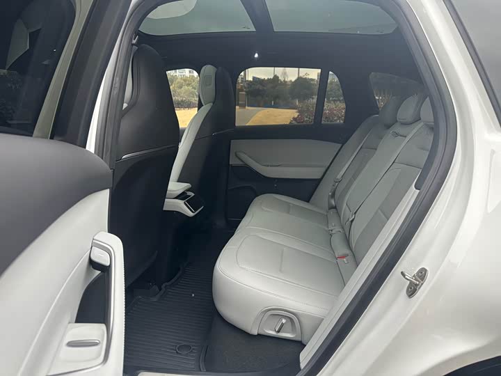 Фото 9 - Nio ES6