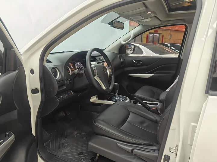 Фото 4 - Nissan Terra