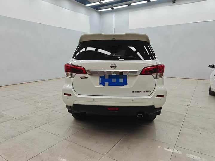 Фото 8 - Nissan Terra