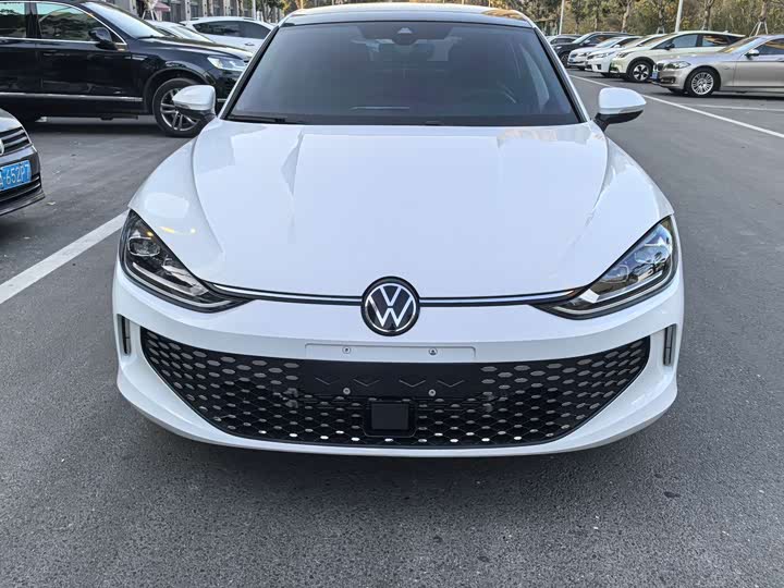 Фото 2 - Volkswagen Lamando L