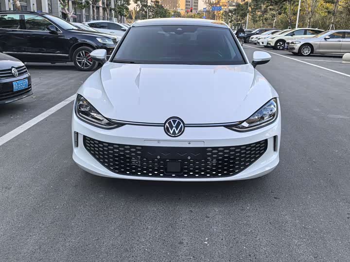 Фото 3 - Volkswagen Lamando L