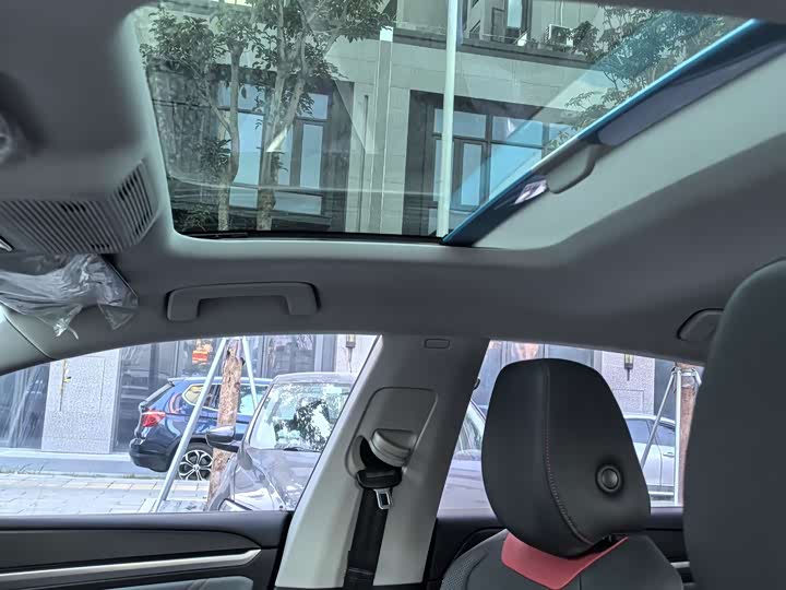 Фото 9 - Volkswagen Lamando L