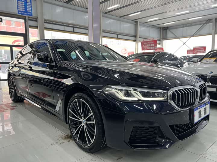 Фото 3 - BMW 5 Series