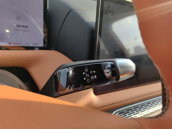 Фото 6 - XPeng G9