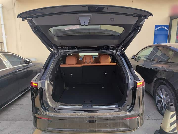 Фото 9 - XPeng G9